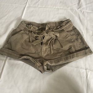 American Eagle Tie Paperbag Shorts